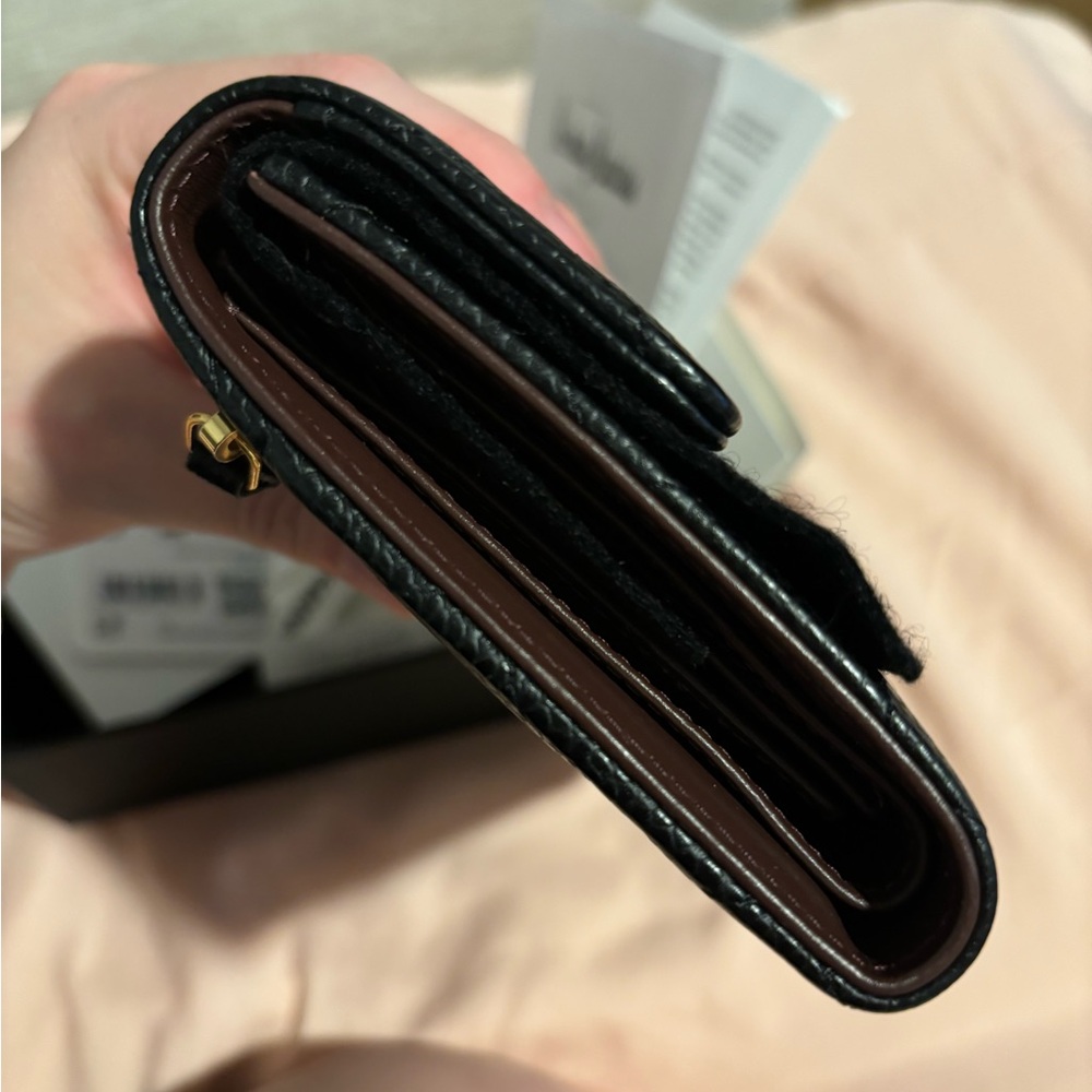 Chanel Wallet - Picture 9 of 11